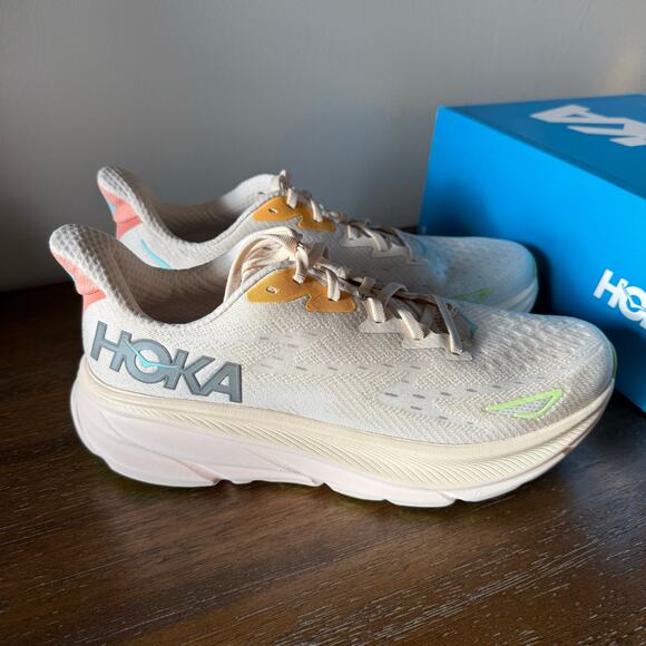 Hoka One One Woman’s Clifton 9 Cream Pink Walking Running Sneakers- Size 10B - Picture 3 of 9